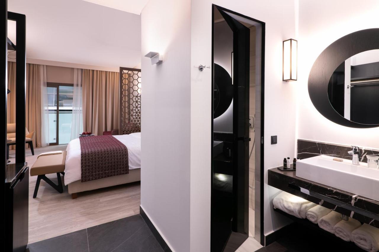 S Hotel Boutique Thessaloníki Exteriör bild Deluxe room